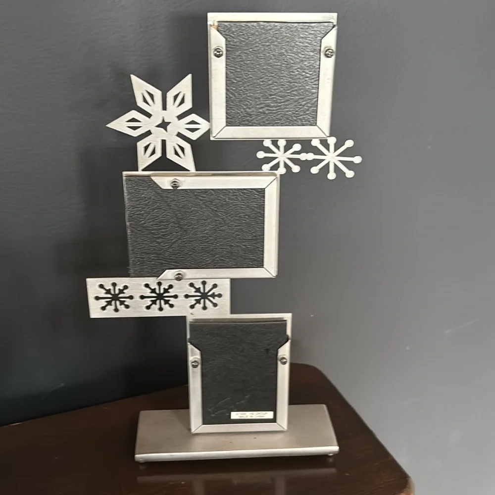 Silhouettes 3 Pictures Metal Snowflake Winter Picture Frames Silver Gold NWT